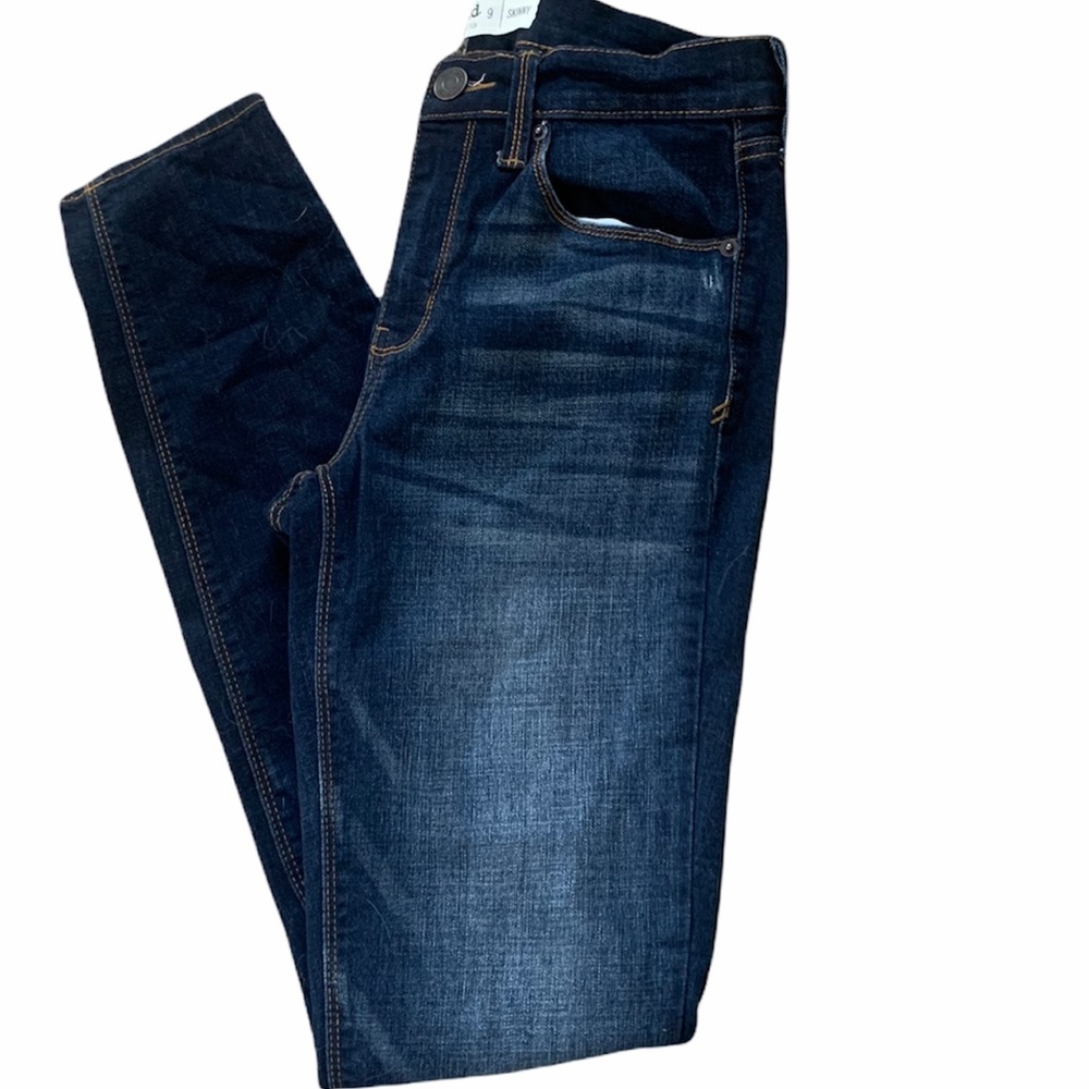 Dark Wash Skinny Jean